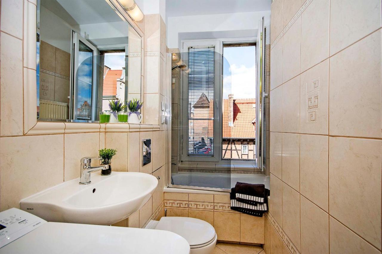 Central Apartments Ogarna Гданск Екстериор снимка